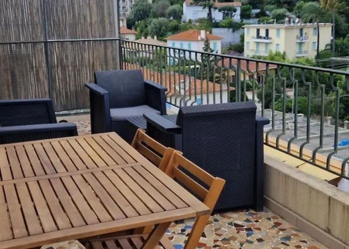 Nice Studio 26M2 Avec Terrasse 16M2